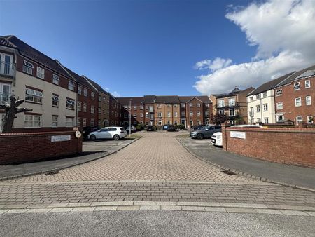 2 bedroom flat to rent - Photo 5