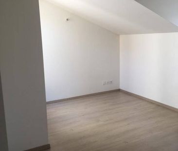 Location appartement t2 42 m² à Villefranche-de-Rouergue (12200) La... - Photo 2