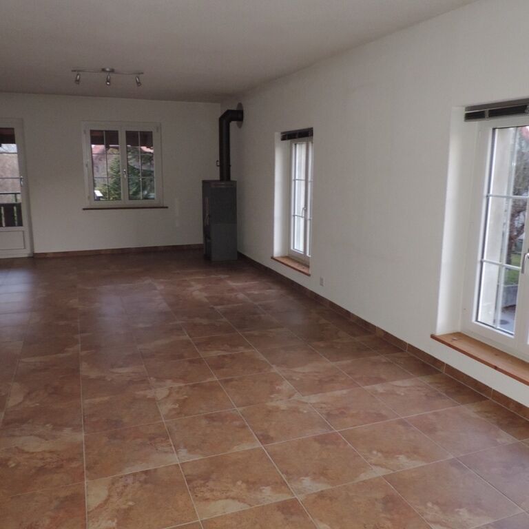 Spacious 3.5-room apartment with sunny balcony in Schnotwill - Photo 1