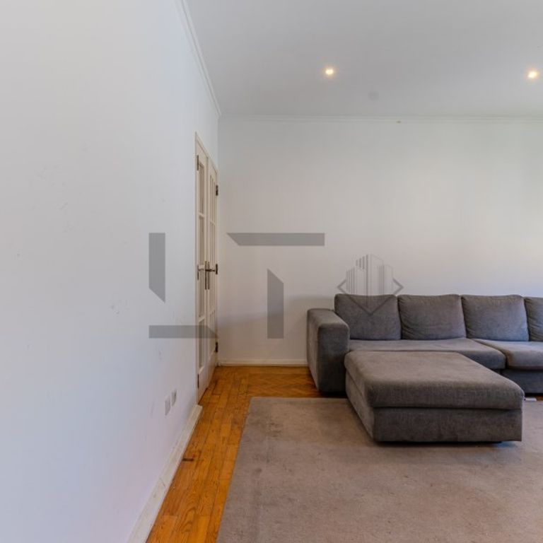 4 room luxury Flat for rent in Avenida Igreja (Campo Grande), Lisbon - Photo 1