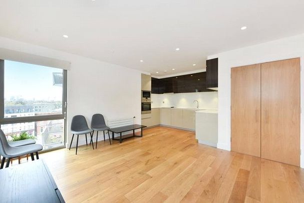 12 Rathbone Market, 12 Rathbone Market, London, E16 - Photo 1