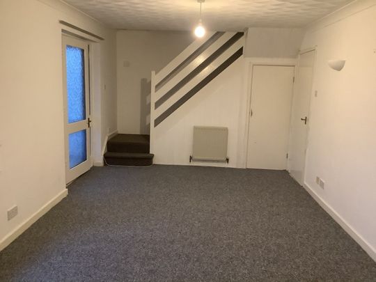 Trecarne, Falmouth - Photo 1