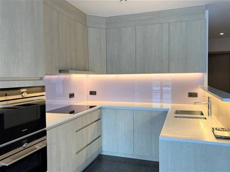 Appartement te huur - Foto 2