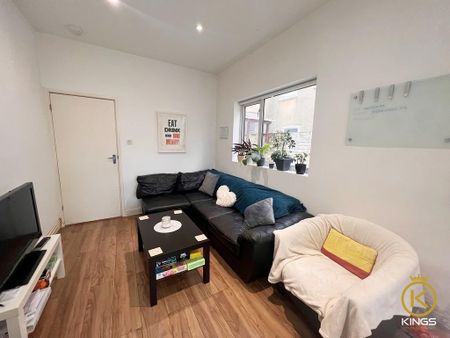 5 bedroom terraced house to rent - Photo 2