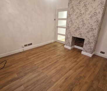 2 bedroom semi-detached house to rent - Photo 1