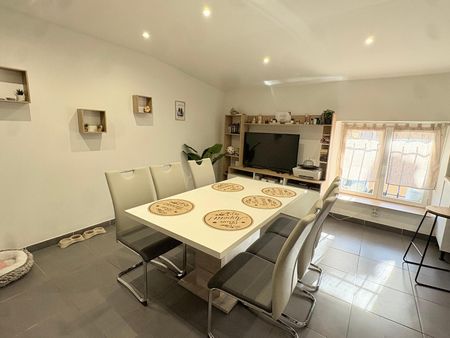 Location Appartement 3 pièces 53m² ST MAXIMIN LA STE BAUME 83470 - Photo 3