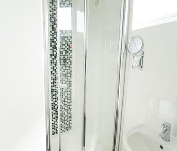 1 bedroom in a house share to rent - Photo 6