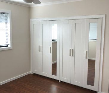 Modern Two Bedder! - Photo 5