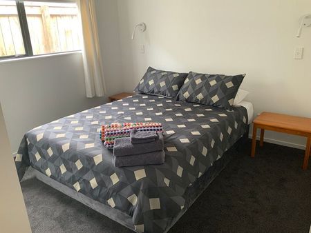 Fully Furnished Home, Fixed term, at the Beach - Photo 3