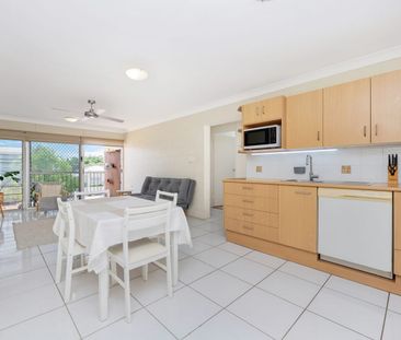 5/118 Mitchell St, North Ward, Qld 4810 - Photo 3
