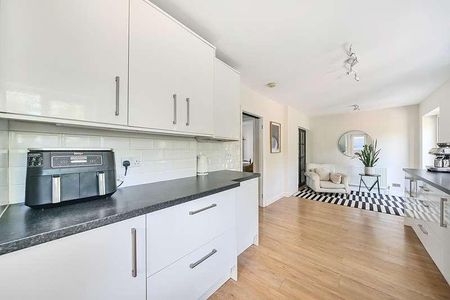 Eastfield Road, Burnham, SL1 - Photo 5