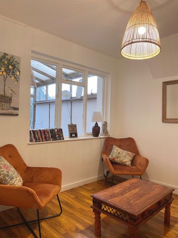 6 Bed Terraced House, Newmarket Road, BN2 - Photo 4