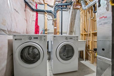 For Lease - 158 Kemp Crescent, Guelph, Ontario - Photo 4