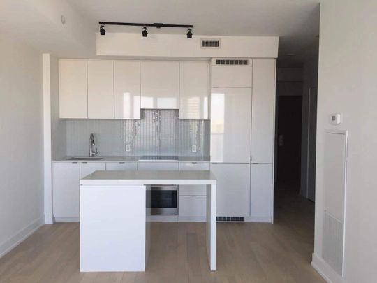 For Lease - 7 Grenville Street Unit# 3209, Toronto, Ontario - Photo 1