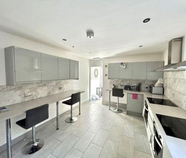 Sydney Street , Boston, Property for rent - Photo 3