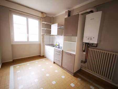 Location Appartement 3 pièces 62m² DIJON 21000 - Photo 2