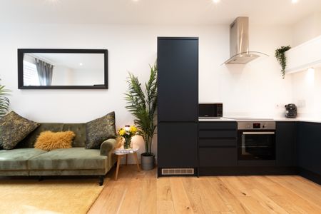 1 Bed Flat, Kings House, SO15 - Photo 3