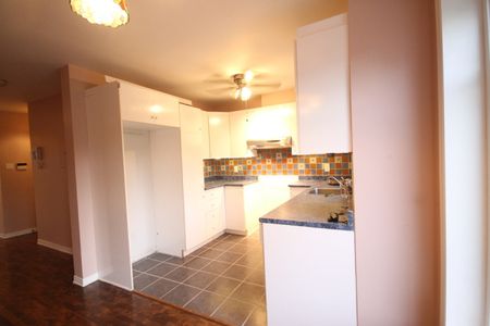 1542 Saint-Antoine O. - Photo 5