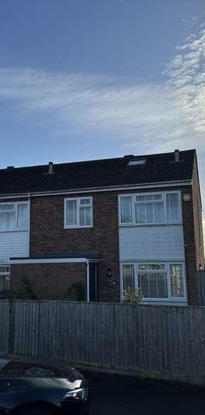 Market End Way, Bicester, OX26 - Photo 1