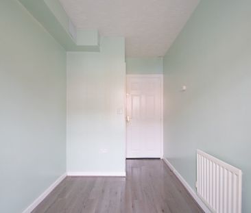 2 bed ground floor flat to rent in Rea Road, Birmingham, B31 - Photo 2