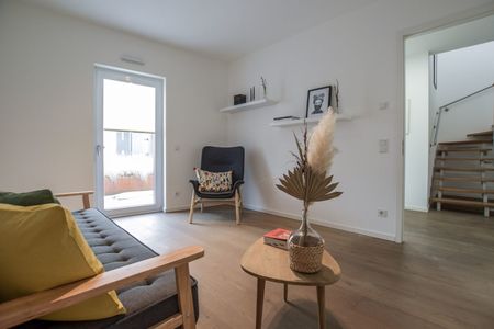 TOP Lage! Möblierte Maisonette Wohnung am Friesenplatz - Photo 2