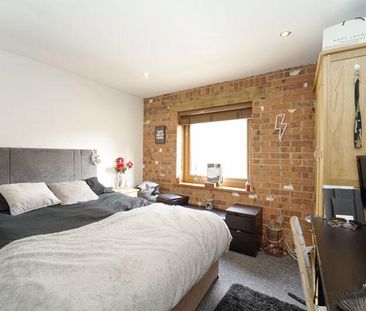 4 bedroom flat to rent - Photo 5