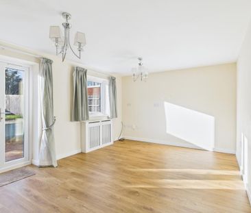 4 bedroom terraced house to rent - Photo 1