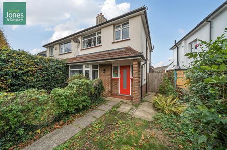 3 bedroom semi-detached house to rent - Photo 3