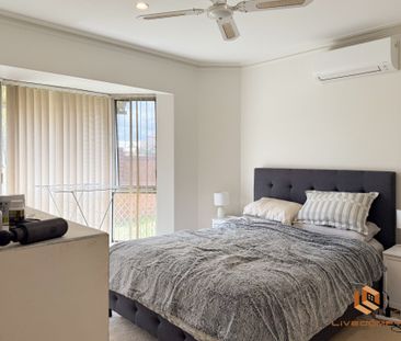 Victoria Park - Photo 1