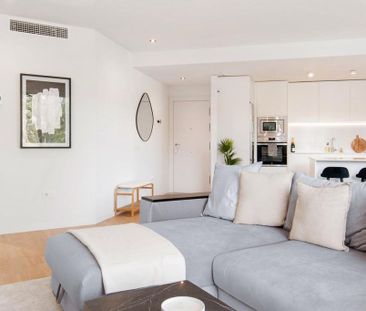 Luxury Apartment for rent in Marbella, Andalusia - Photo 4
