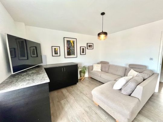 Newquay, Newquay, TR8 - Photo 1