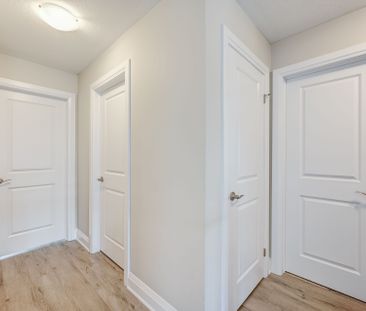 For Lease - 715 Thomas Slee Drive, Kitchener, Ontario - Photo 6