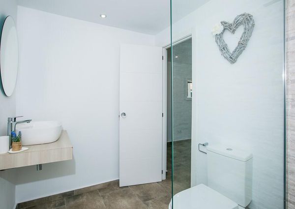 LONG-TERM RENTAL FROM SEPTEMBER 2026. Modern villa with pool and sea views for rent in Moraira.