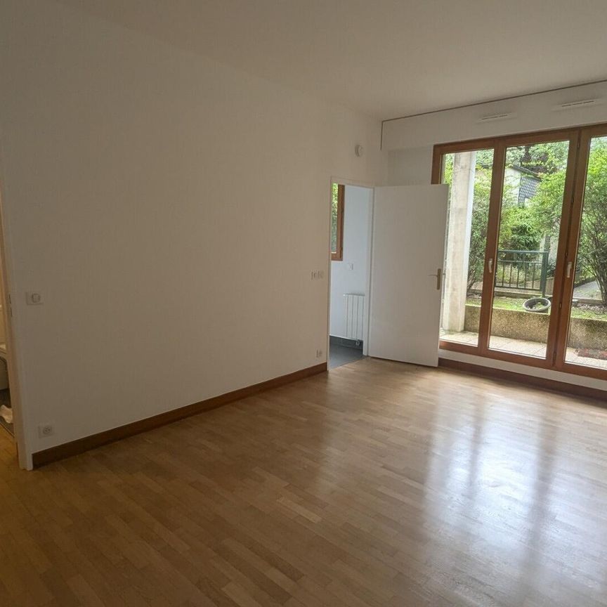 location Appartement T1 DE 26.63m² À PARIS - Photo 1