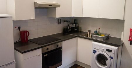 2 bedroom flat to rent - Photo 4