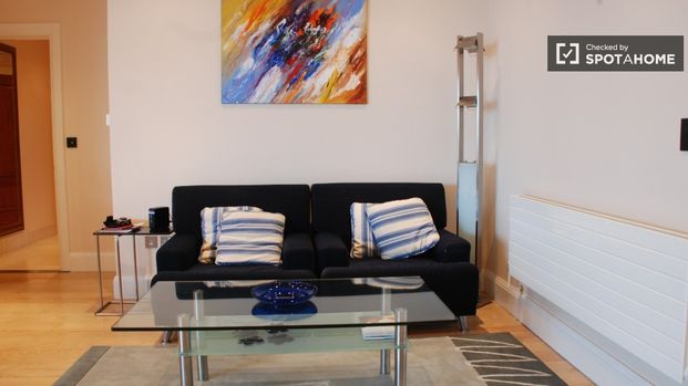 Fantastic 2 Bed Apartment with Balconies in Howth, Dublin - Photo 1