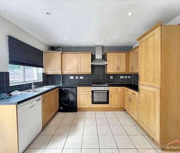 De Havilland Road, Edgware, HA8 - Photo 6