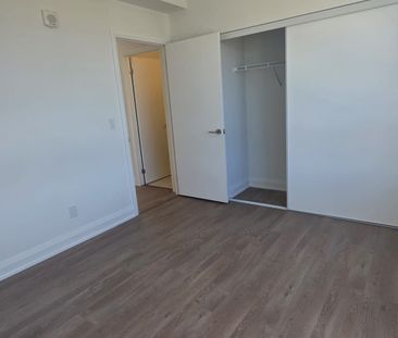 For Lease - 3250 Carding Mill Trail Unit# 311, Oakville, Ontario - Photo 6