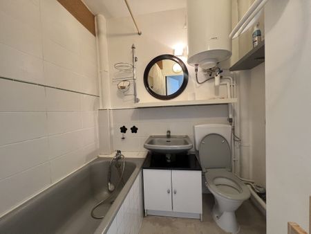 Location Appartement 1 pièce 16m² CLERMONT FERRAND 63100 - Photo 3