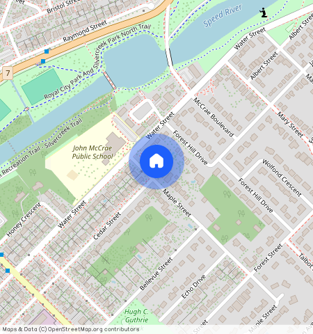 ** Maple Street, Guelph, ON, Canada