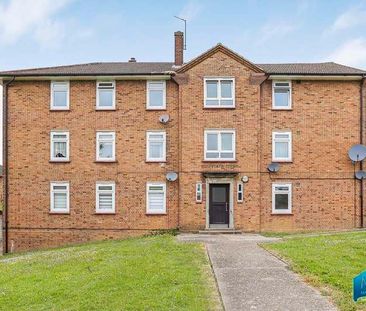 Edgeworth Road, New Barnet, Hertfordshire, EN4 - Photo 1