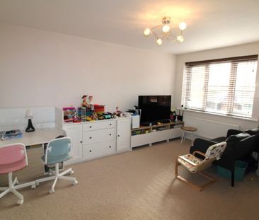 Station View, Morley, LS27 - Photo 1