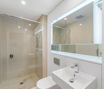 Parkside Home I Formal Dining Area I Walk to Shops & Station - Photo 6