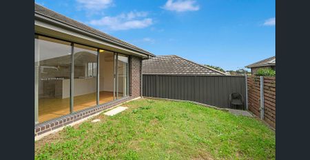 Perfectly Positioned Home Minutes from Maitland - Photo 2