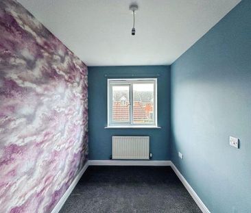 4 bedroom detached house to rent - Photo 5