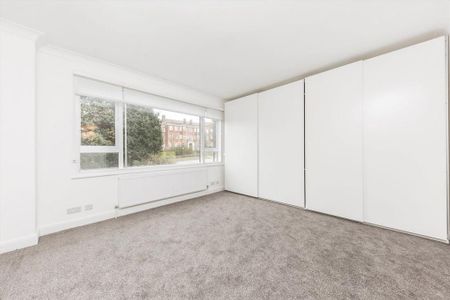 3 bedroom flat to rent - Photo 3