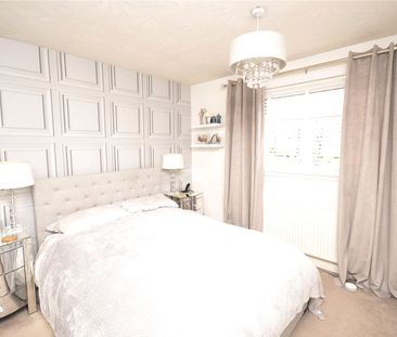 16, Leasowe Close, Leeds, West Yorkshire, LS10 2HS - Photo 4