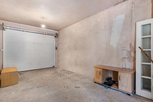 4 bedroom semi-detached house to rent - Photo 1