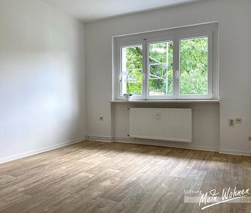 Seniorengerechte 2-Raum-Wohnung mit Balkon und Aufzug - Photo 5