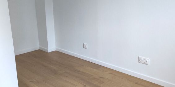 Location Appartement 1 pièce 12m² BARENTIN 76360 - Photo 3